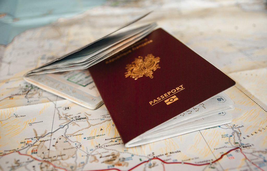 What are the differences between a digital nomad visa and a Golden Visa?